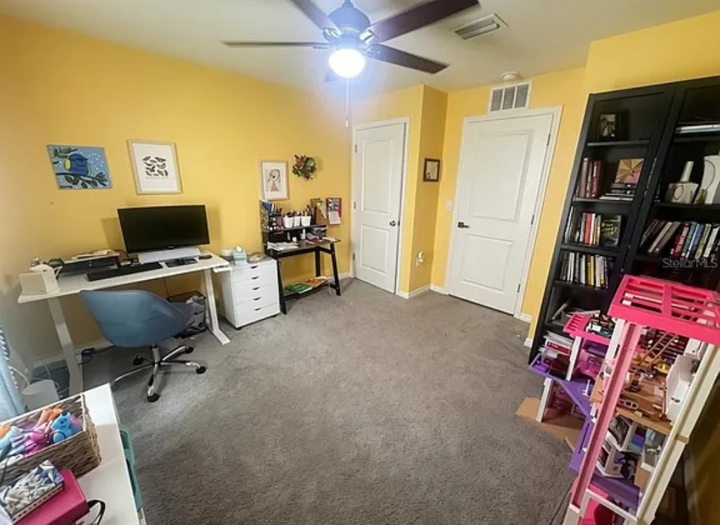 Full room view of Spacious 4BR in Desirable Deer Path North