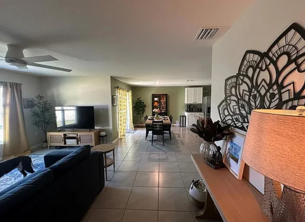 Smart home appliance in Spacious 4BR in Desirable Deer Path North