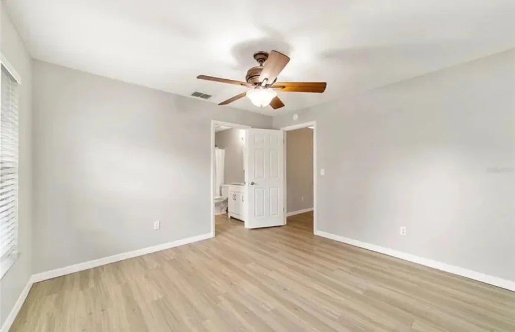 master bedroom-920 SE 2nd St, Ocala, FL-Stonemarkpm