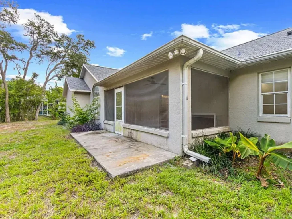 perfect over view of home nature at Modern Finishes and Fenced Yard in Central Ocala